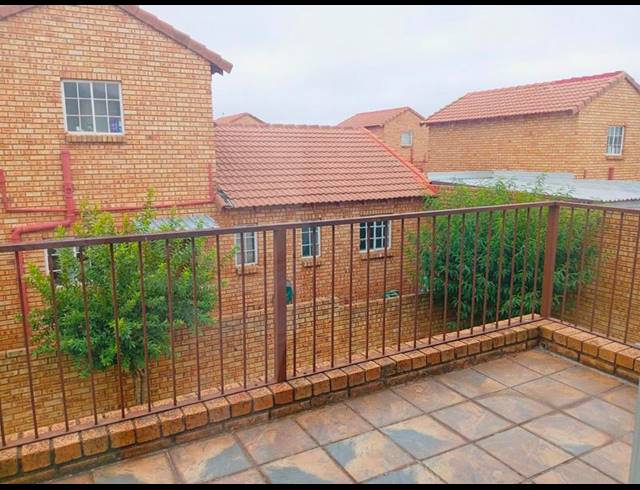 3 BEDROOM DUPLEX FOR SALE IN GROBLERPARK